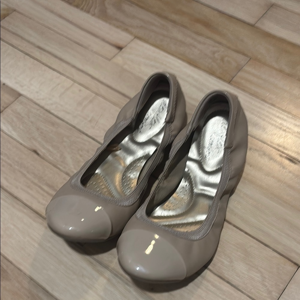 Women's Beige Ballet Flats